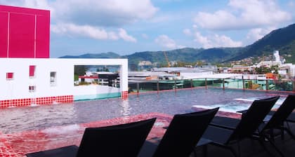 SLEEP WITH ME HOTEL design hotel @ patong