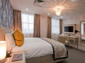 Habitació doble Deluxe (If extra bed required contact Hotel) | Caixa forta a l'habitació i habitacions insonoritzades 