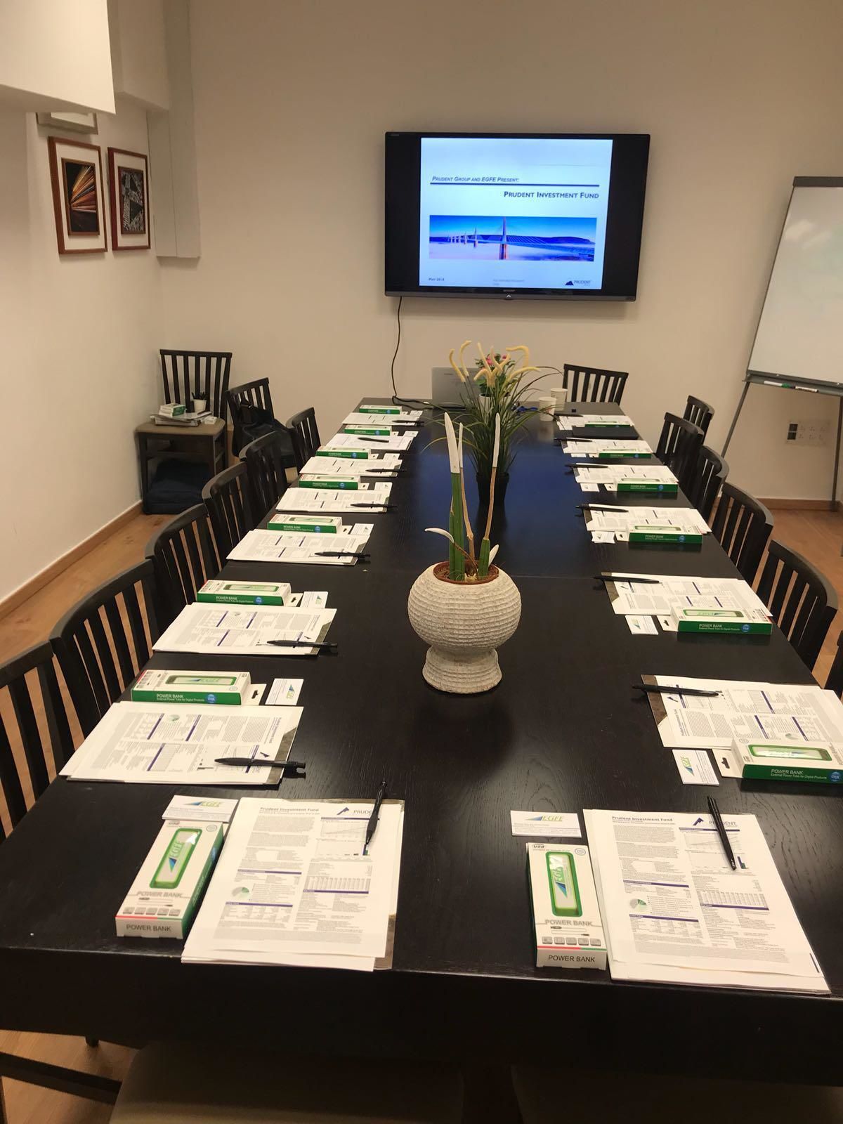 50-inch smart tv with satellite channels