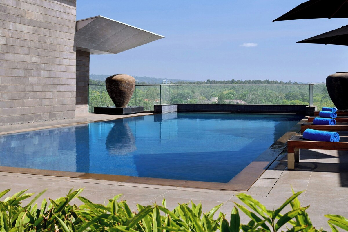 Sankara Nairobi, Autograph Collection