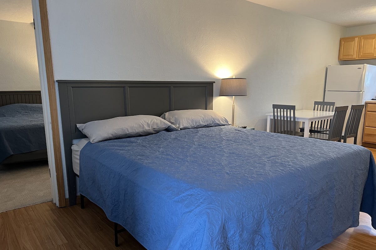 1 habitación, wifi gratis y ropa de cama