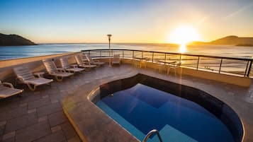 2 indoor pools, sun loungers