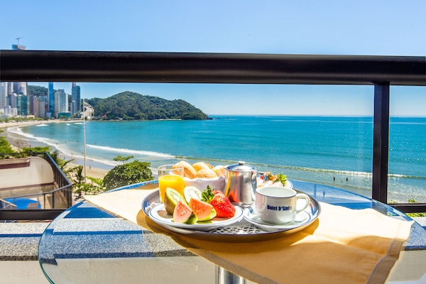 Deluxe Suite, Hot Tub | View from room