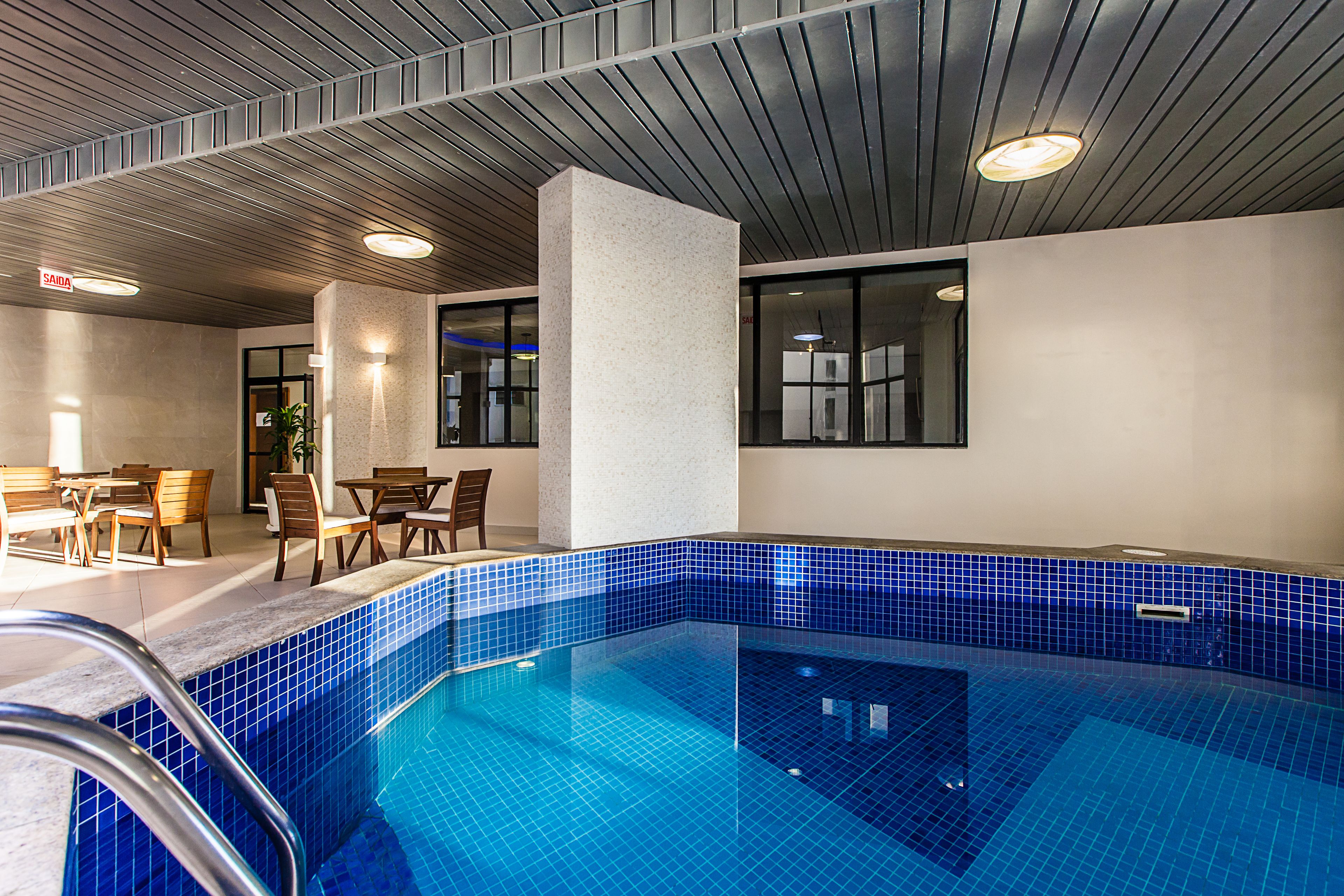 2 indoor pools, pool loungers