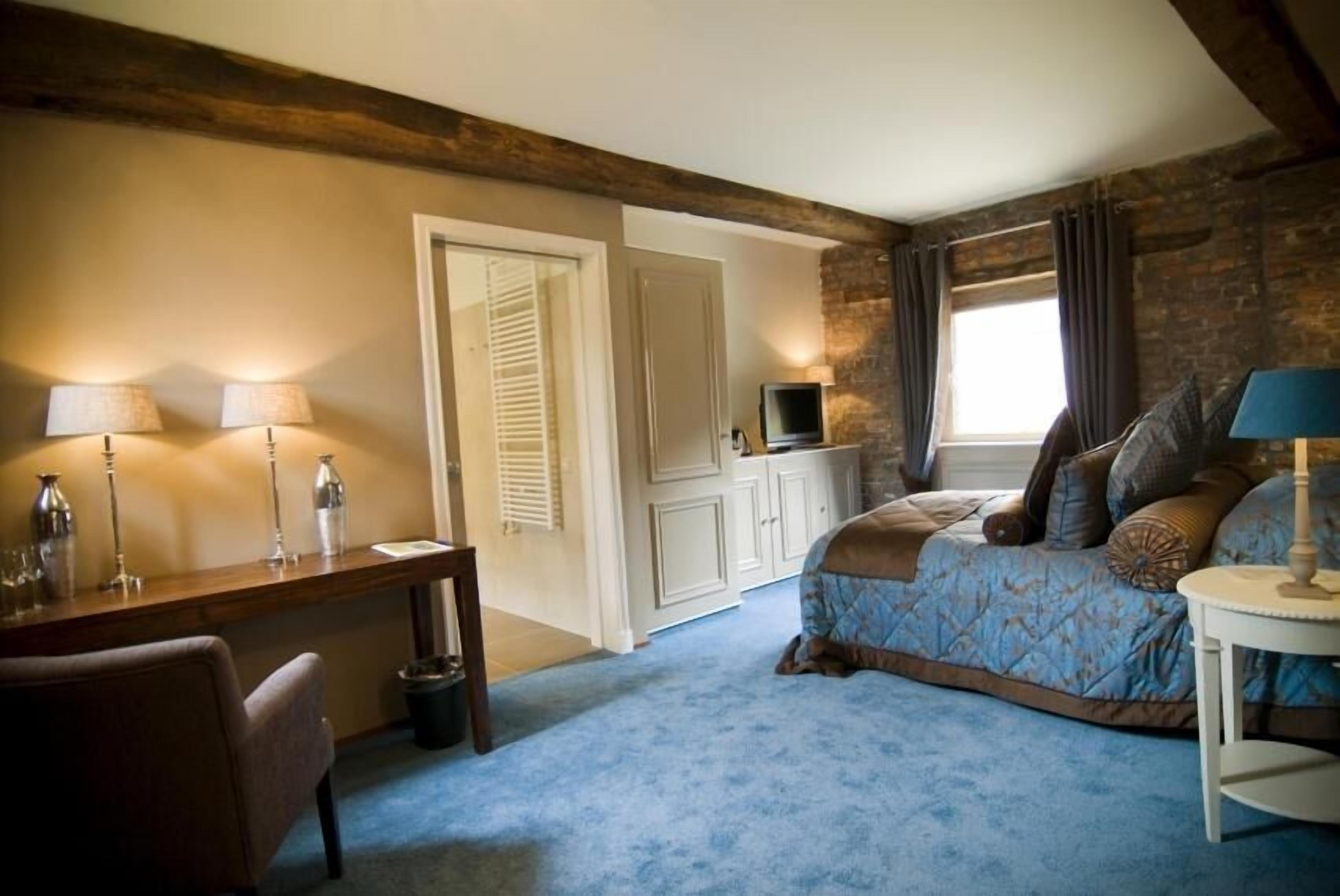 in-room safe, cots/infant beds, rollaway beds, free wifi