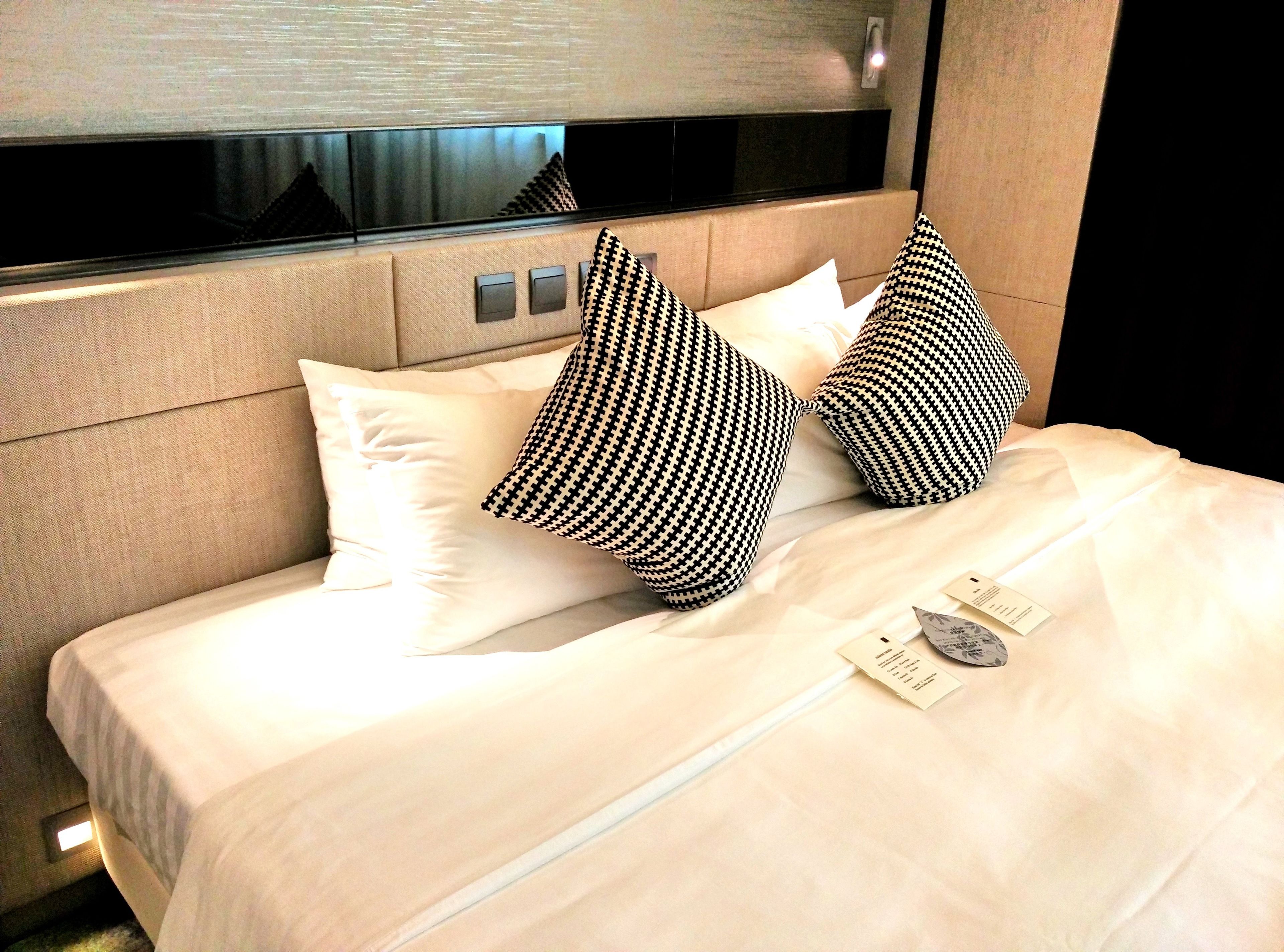 1 bedroom, down duvets, minibar, in-room safe