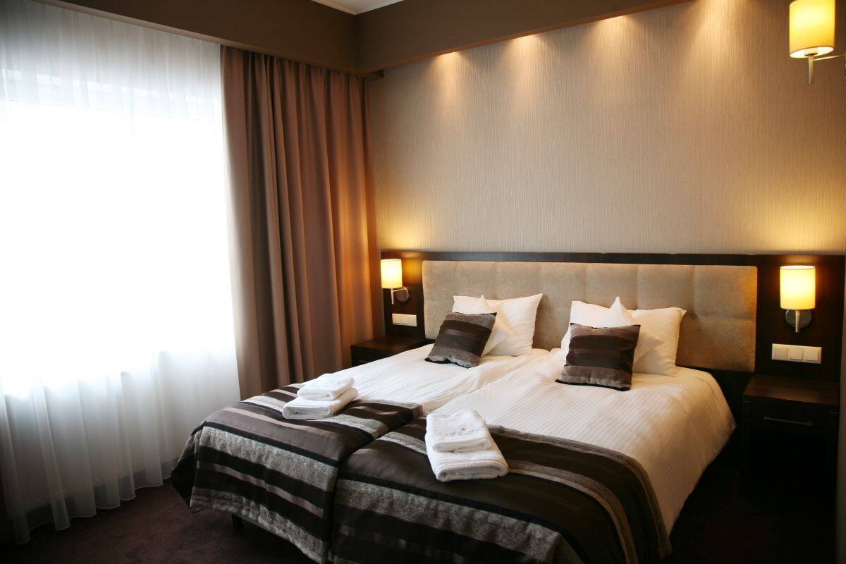 minibar, in-room safe, desk, soundproofing