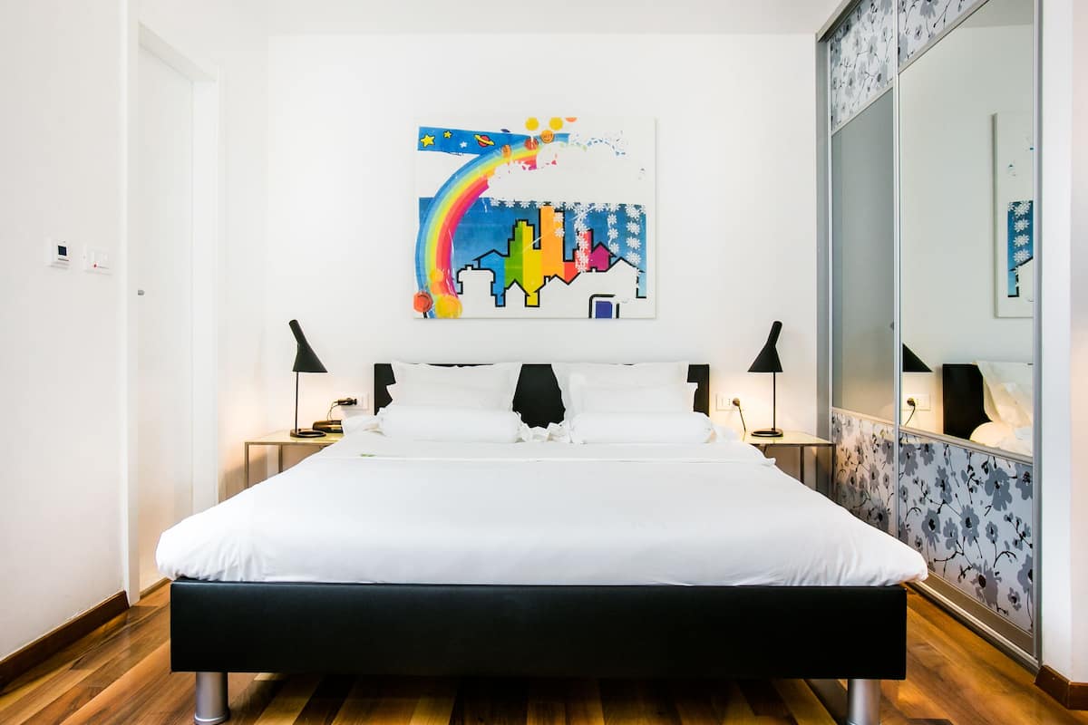Standard Studio | 3 bedrooms, hypo-allergenic bedding, minibar, in-room safe