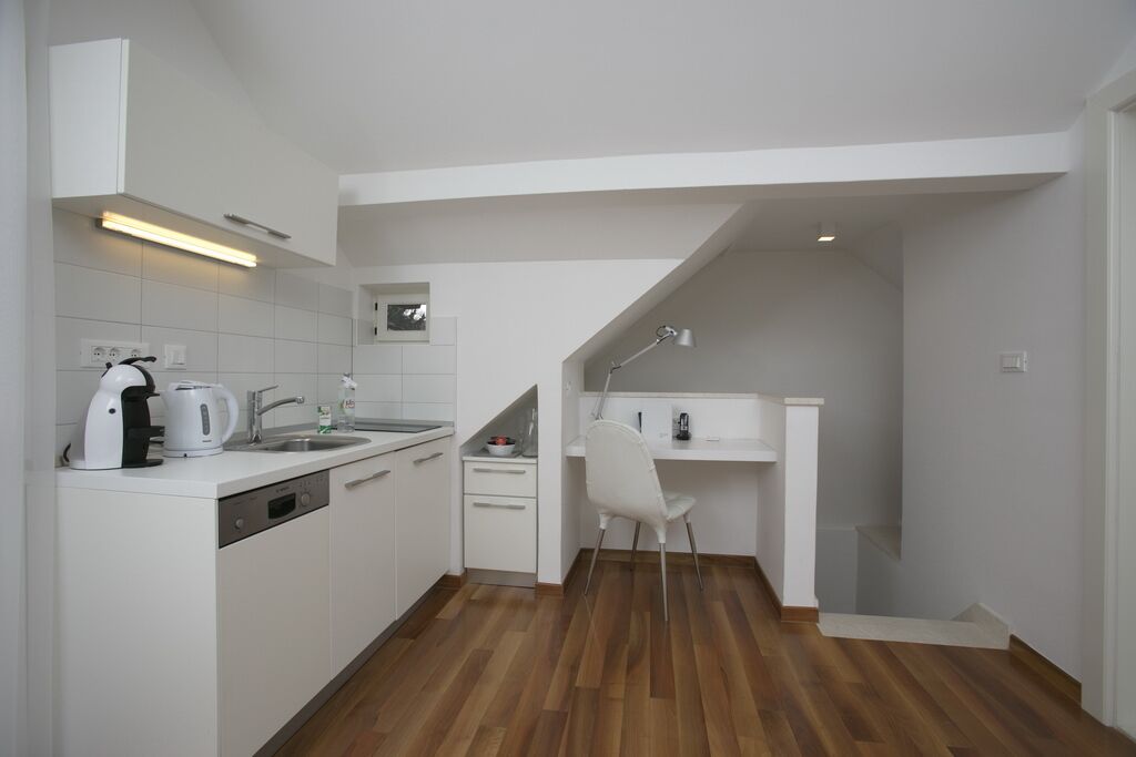 superior twin studio | private kitchen | fridge, espresso maker, eco-friendly cleaning products