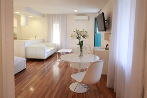 Deluxe Studio, Balcony | Living area | 60-inch LCD TV with satellite channels, TV - Divota Apartment Hotel (Split)