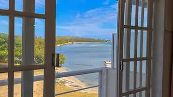 Family Quadruple Room | 1 bedroom, minibar, in-room safe, blackout curtains