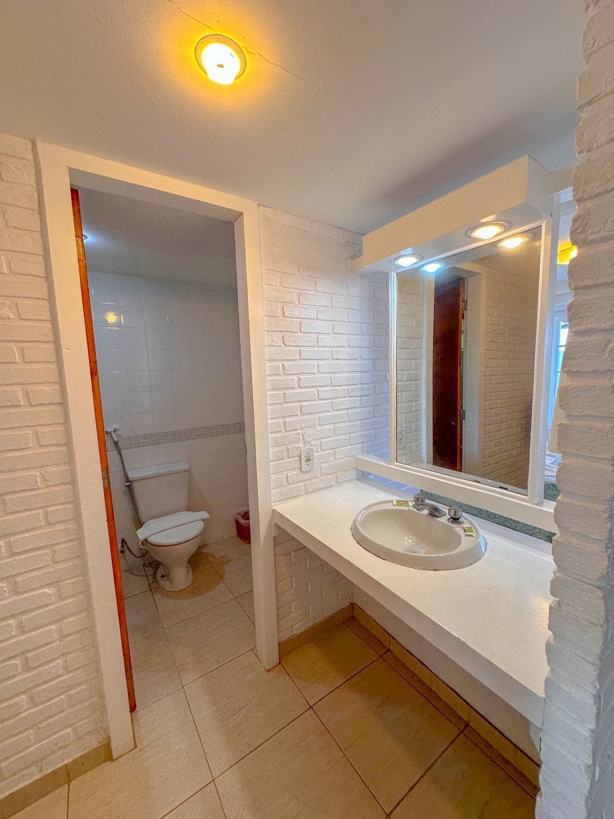 superior room, canal view | bathroom | towels