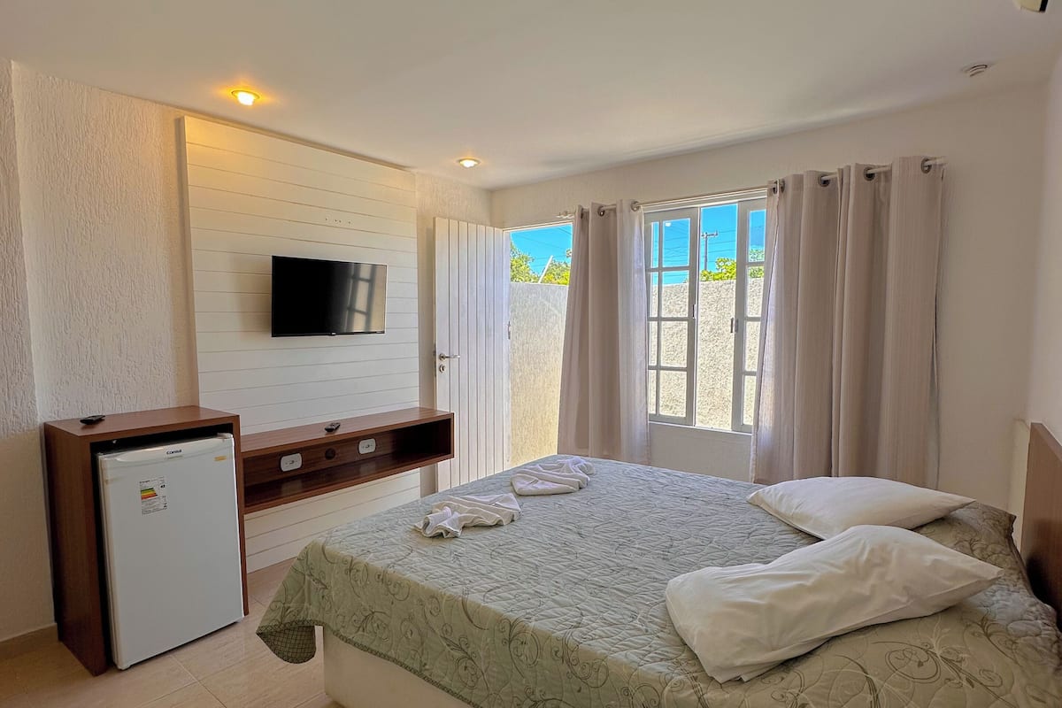 Phòng 4, bếp nhỏ | 1 phòng ngủ, minibar, két bảo mật tại phòng, màn/rèm cản sáng