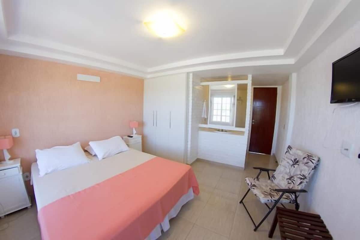 1 chambre, minibar, coffres-forts dans les chambres, rideaux occultants
