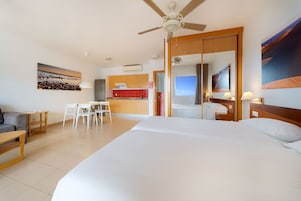 Premium bedding, in-room safe, free rollaway beds, free WiFi