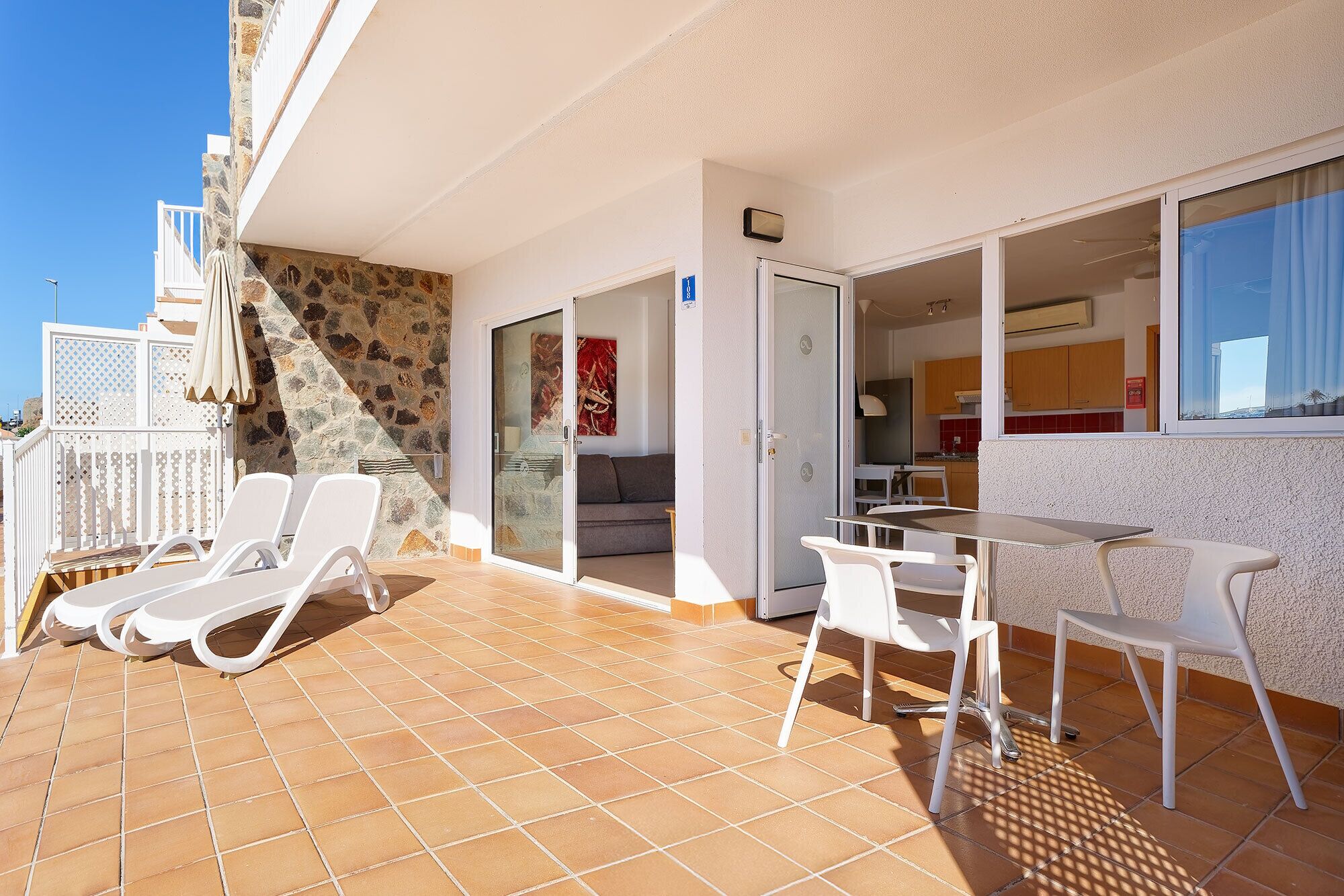 Premium bedding, free rollaway beds, free WiFi, bed sheets