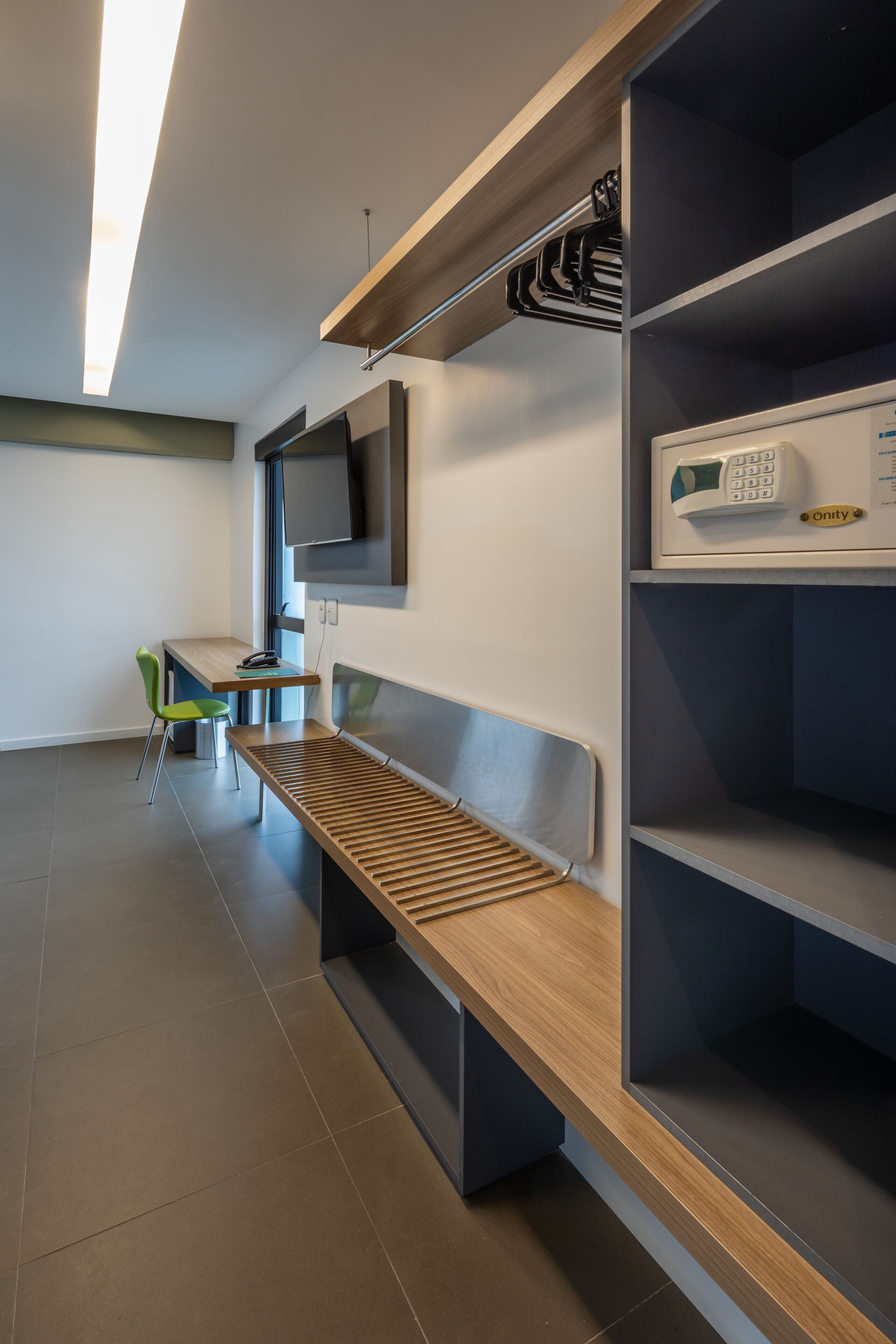 1 bedroom, minibar, in-room safe, blackout curtains