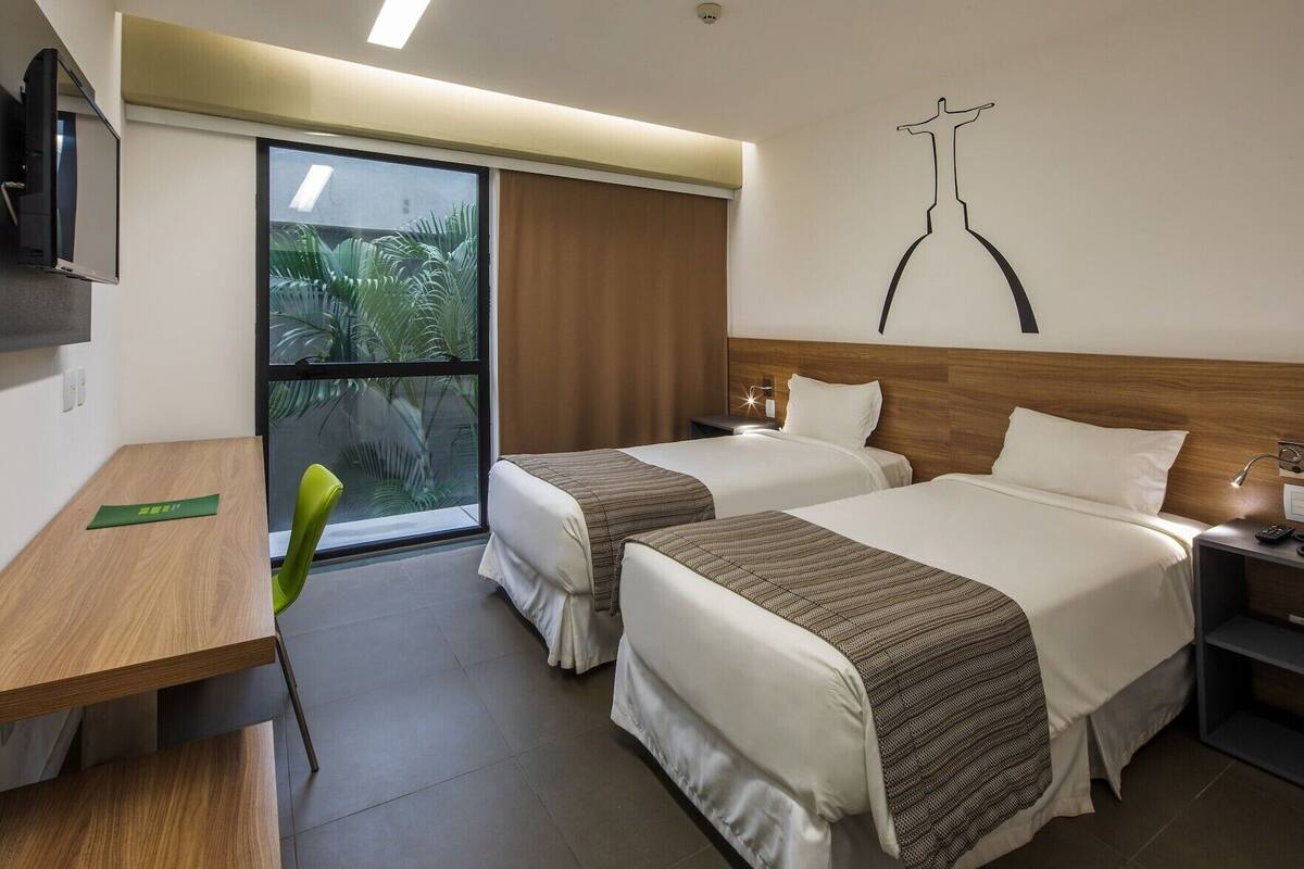1 habitación, minibar y caja de seguridad en la habitación