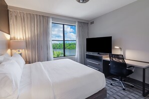 Presidential Suite, 1 King Bed, Lake View