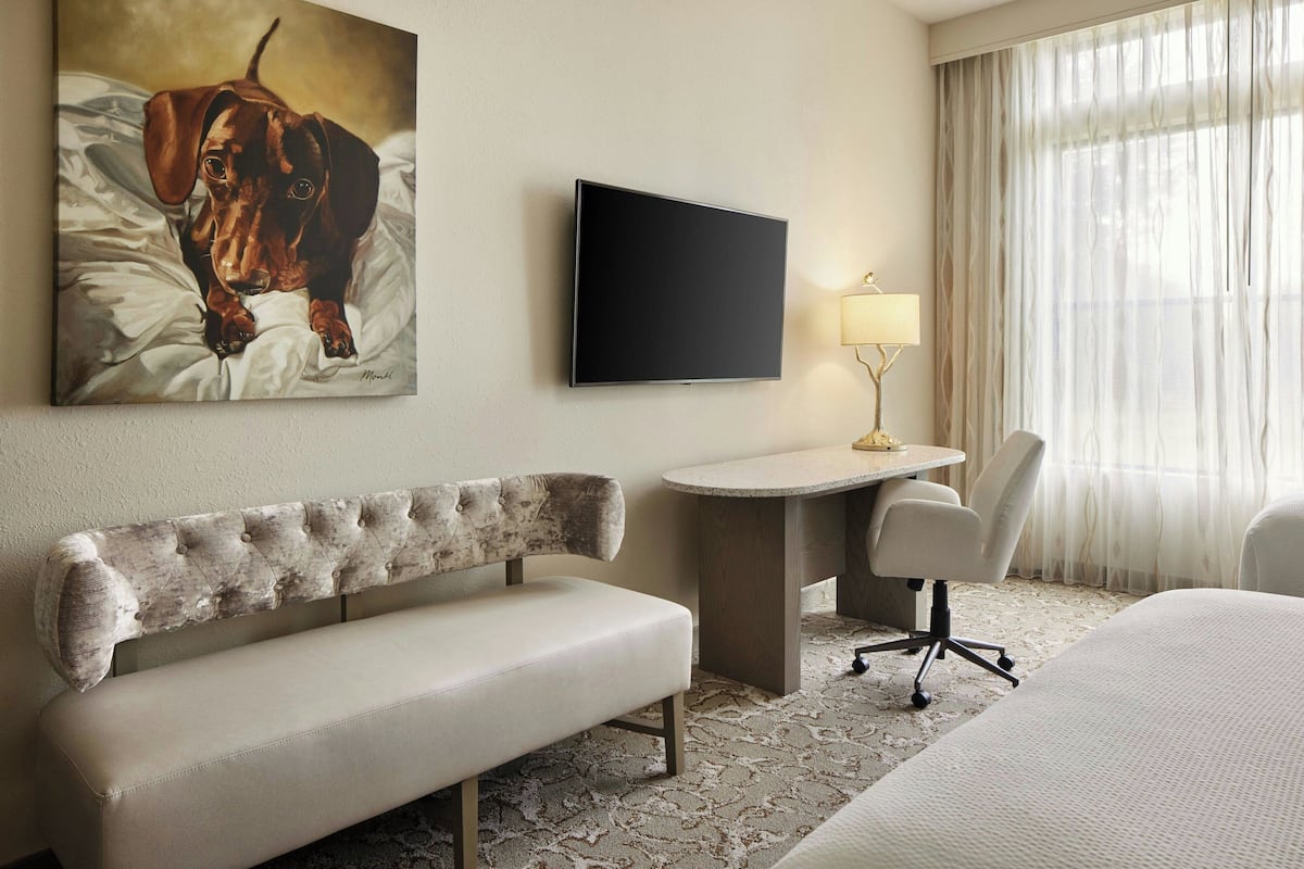 Quarto, 2 camas Queen, para não fumantes | Roupas de cama premium, cofres nos quartos, cortinas blackout
