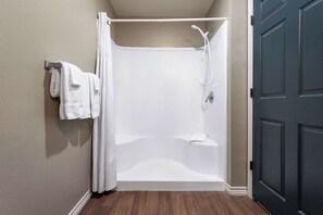 Suite, 1 Bedroom, Accessible, Non Smoking (Mobility, Roll-in Shower) | Bathroom | Shower, free toiletries, hair dryer, towels