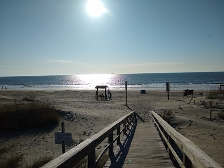 Una playa cerca