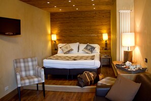 Superior Double or Twin Room | Hypo-allergenic bedding, minibar, in-room safe, blackout drapes - Hotel Nevada (Bormio)