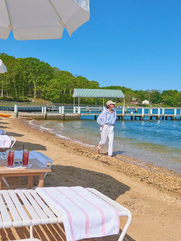 Private beach, sun loungers, beach umbrellas, beach towels