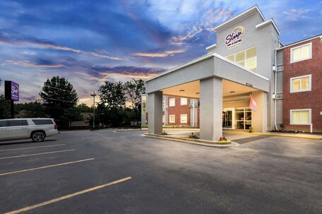 Sleep Inn Suites Pigeon Forge Downtown - Image 32