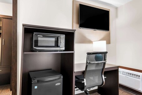 Sleep Inn Suites Pigeon Forge Downtown - Image 7