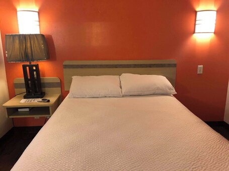 Sleep Inn Suites Pigeon Forge Downtown - Image 30