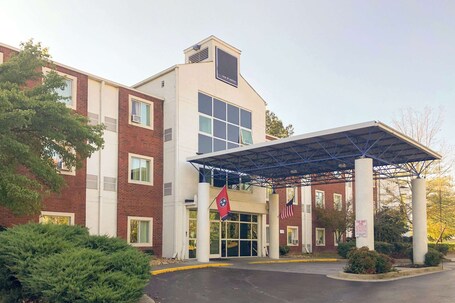 Sleep Inn Suites Pigeon Forge Downtown - Image 5
