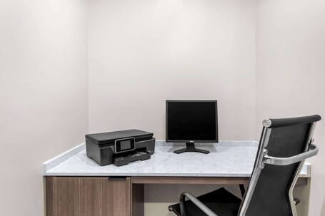 Sleep Inn Suites Pigeon Forge Downtown - Image 12