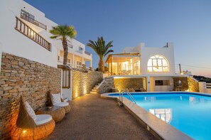 Pool - Avanti Hotel (Ios)