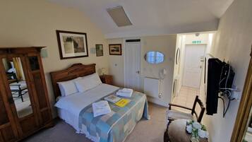 Double Room, Ensuite (in the Garden)