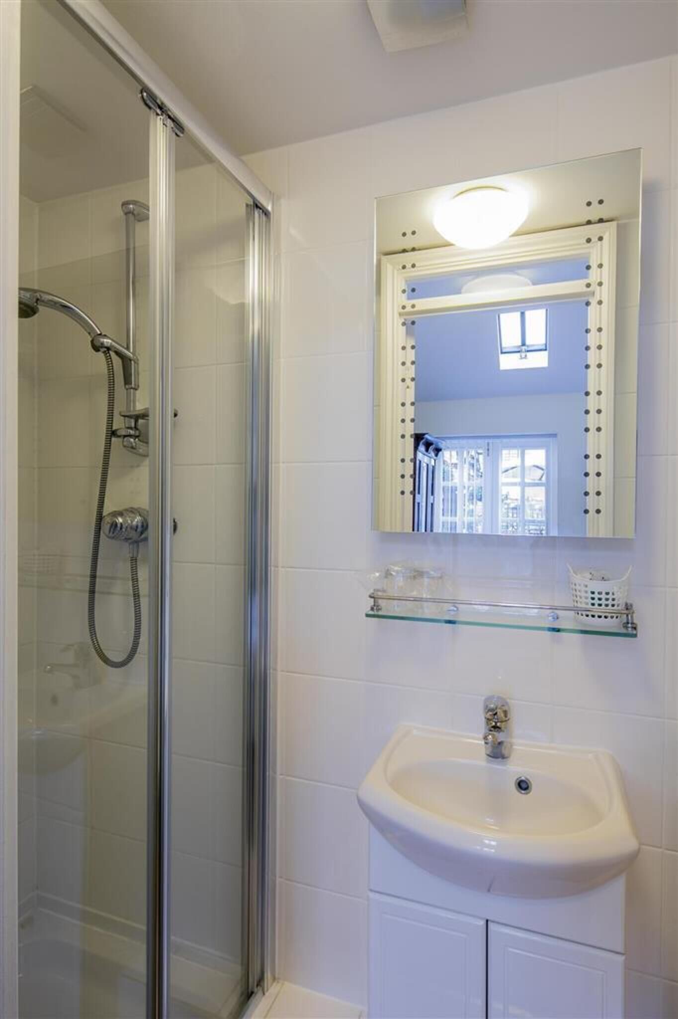 Double Room, Ensuite (in the Garden) | Bathroom