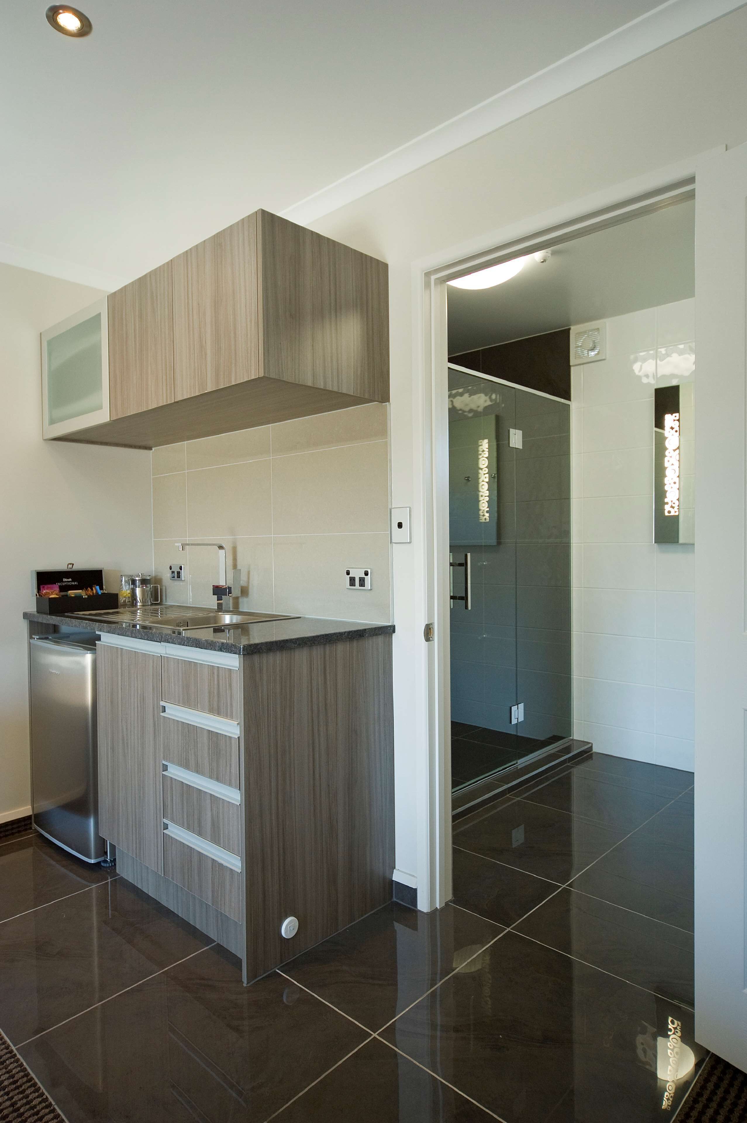 In-room safe, desk, laptop workspace, soundproofing