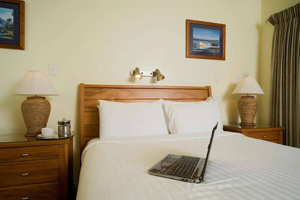 In-room safe, desk, laptop workspace, soundproofing