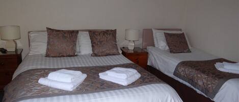 Family Triple Room, Ensuite