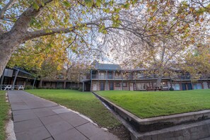 Exterior - St Francis Winery (Old Reynella)