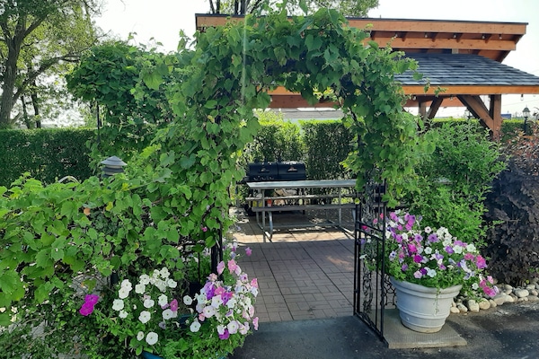 BBQ/picnic area