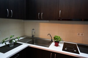 냉장고, 전자레인지, 조리 도구/접시/주방   기구, 청소용품