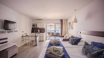 Literie de qualité supérieure, coffres-forts dans les chambres, bureau