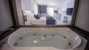 Premium bedding, in-room safe, desk, blackout curtains