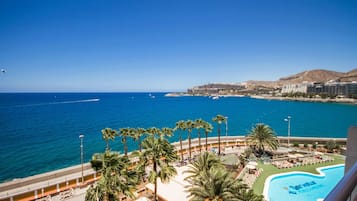 Vue sur la plage/lâocĂ©an