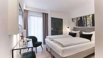 Junior Double Room, 1 Queen Bed