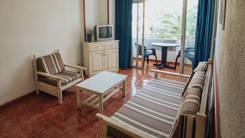 Televisión de 60 cm con canales digitales