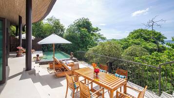 Suite, 2 chambres (Papagayo, Pool) | Literie de qualité supérieure, mini-bar avec articles gratuits