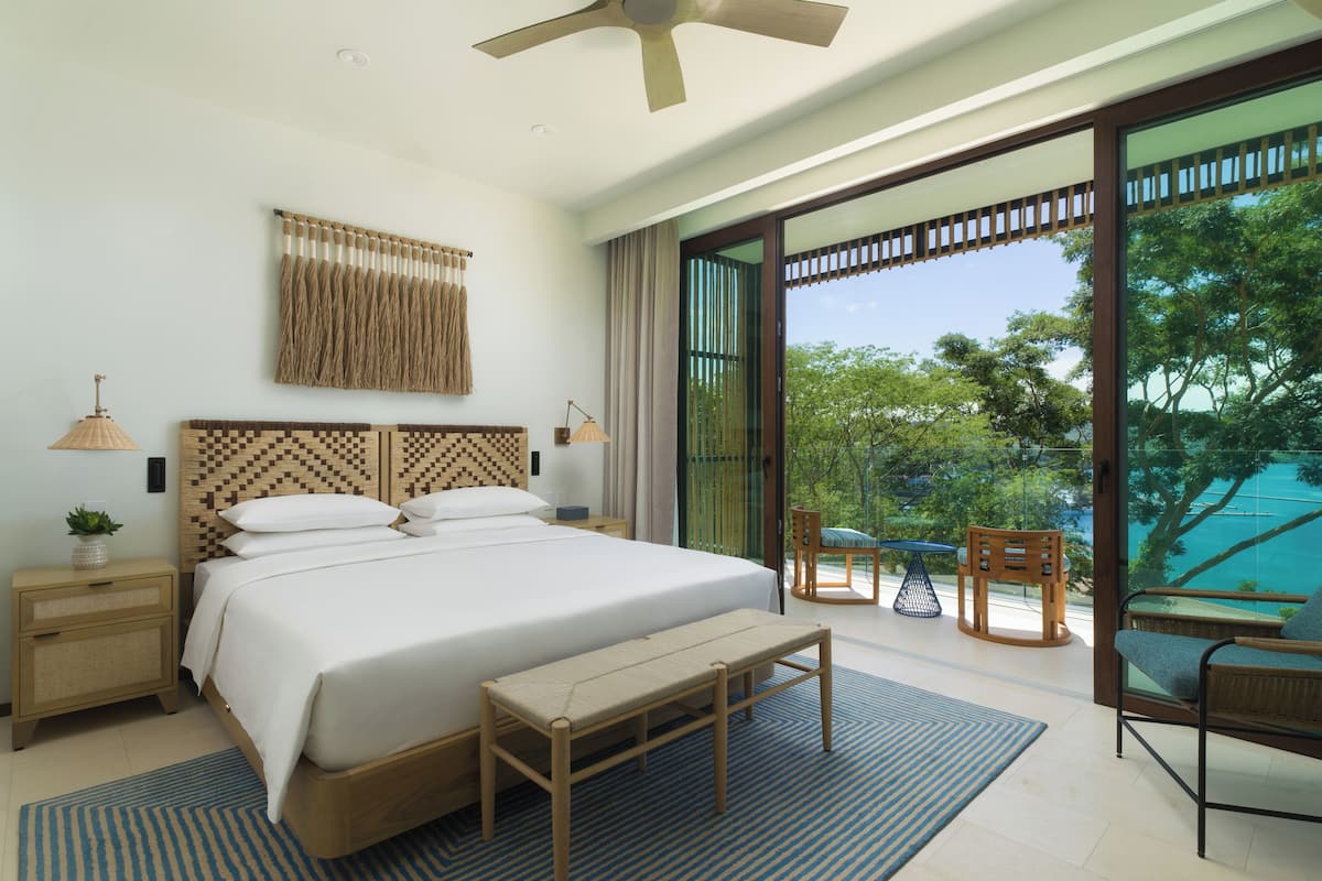 Premium bedding, free minibar items, in-room safe