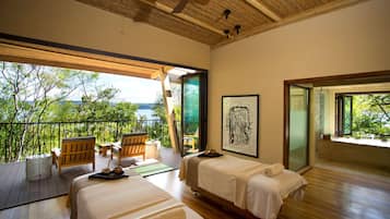 Couples treatment room(s), steam room, body treatments, aromatherapy